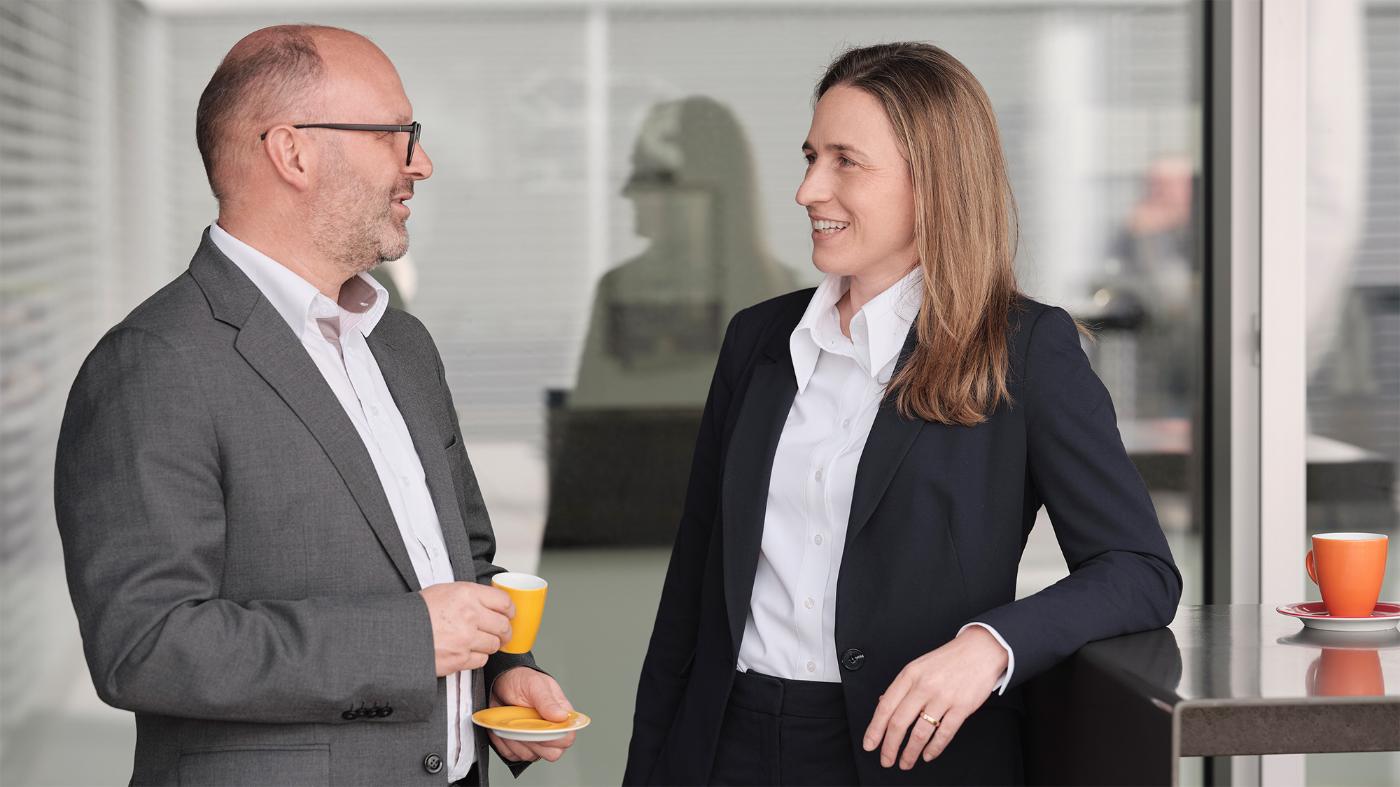 Martin Kamber und Dr Sarah Schläppi im Gespräch